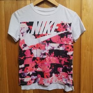 Women's Nike logo active t